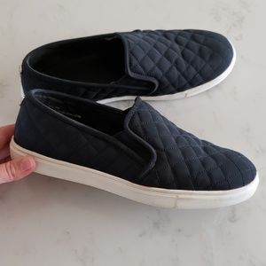 Mossimo supply co slip on sneakers